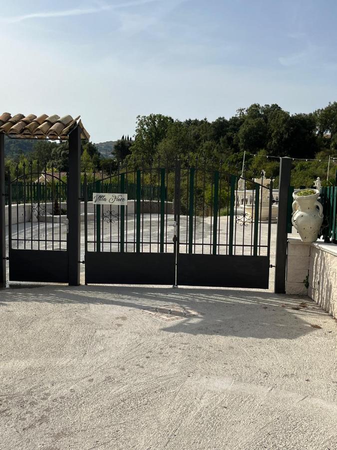 Villa Fiore - Piscina E Idromassaggio Itri Ngoại thất bức ảnh
